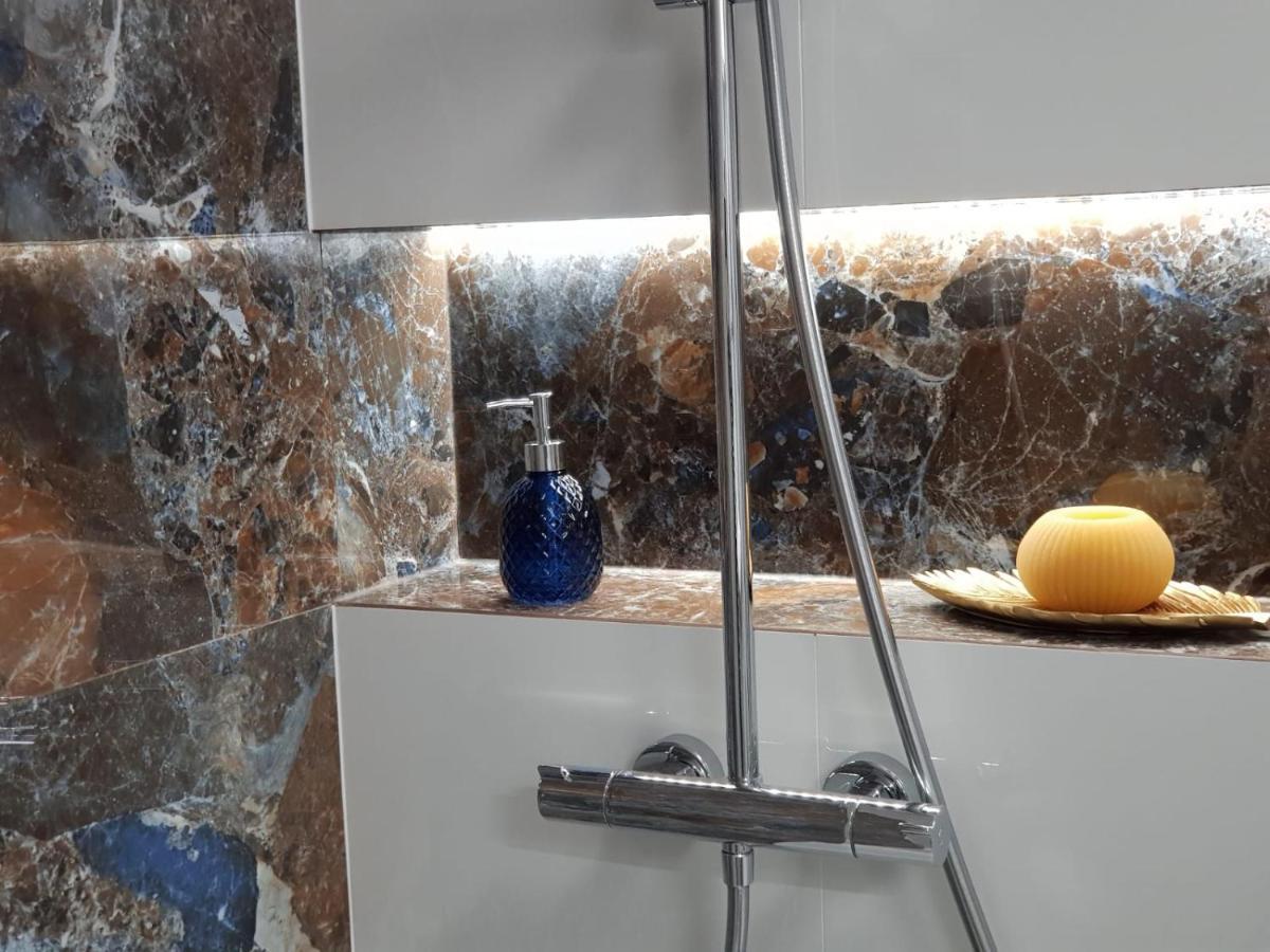Apartament City View Wes Quality Suite Poznań Eksteriør bilde